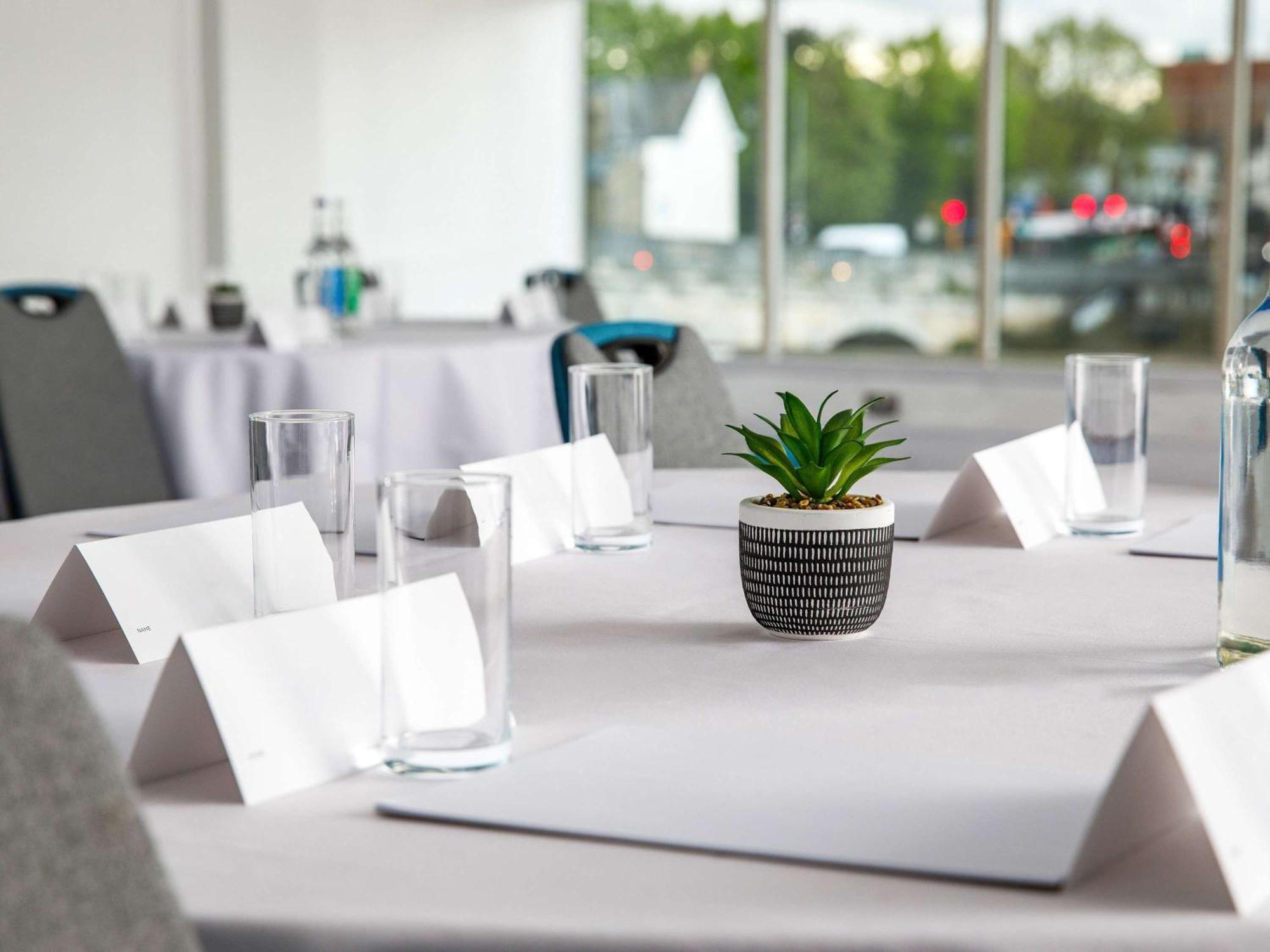 Mercure Bedford Centre Hotel Zewnętrze zdjęcie