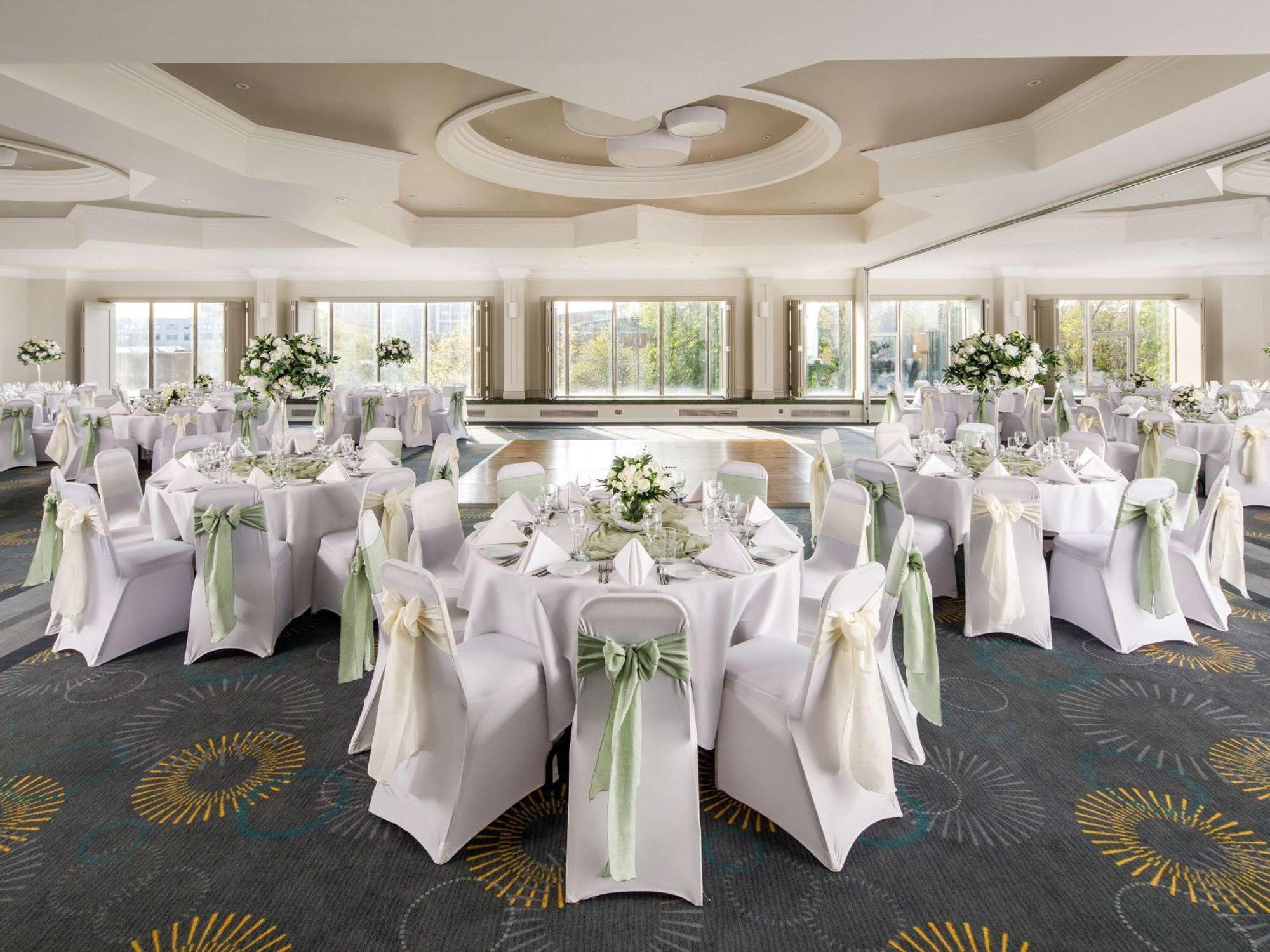 Mercure Bedford Centre Hotel Zewnętrze zdjęcie